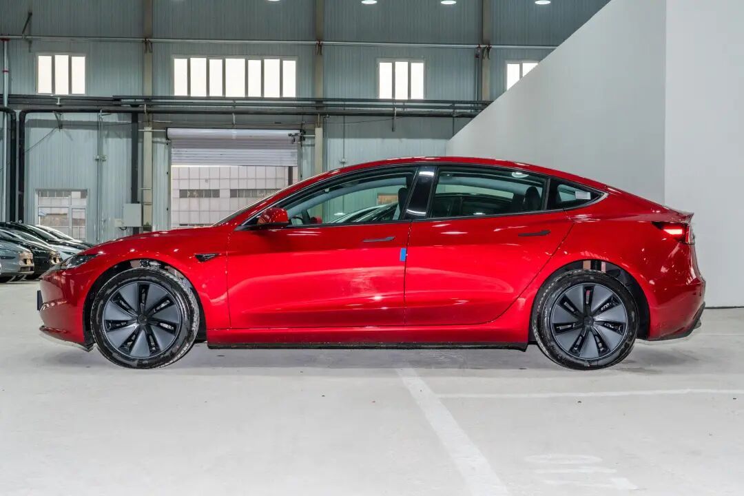 DCP_860d05f6d3bbf4d4977e0b6bbd597d04~2508x0