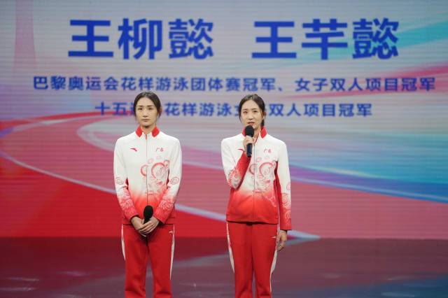 王柳懿、王芊懿。 南方+ 姚志豪 拍摄