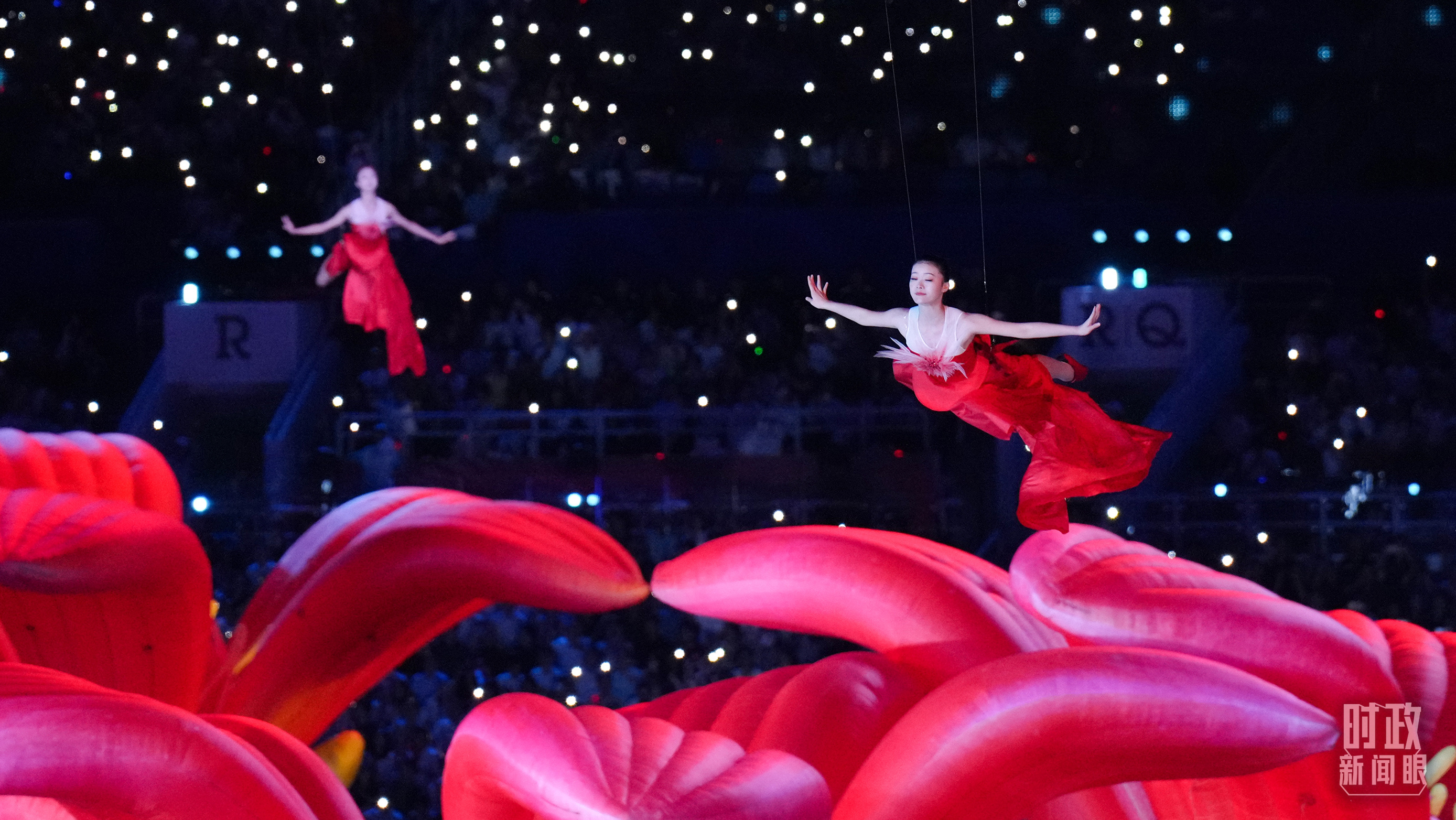 △第十五届全运会开幕式现场。(总台记者李晋拍摄)