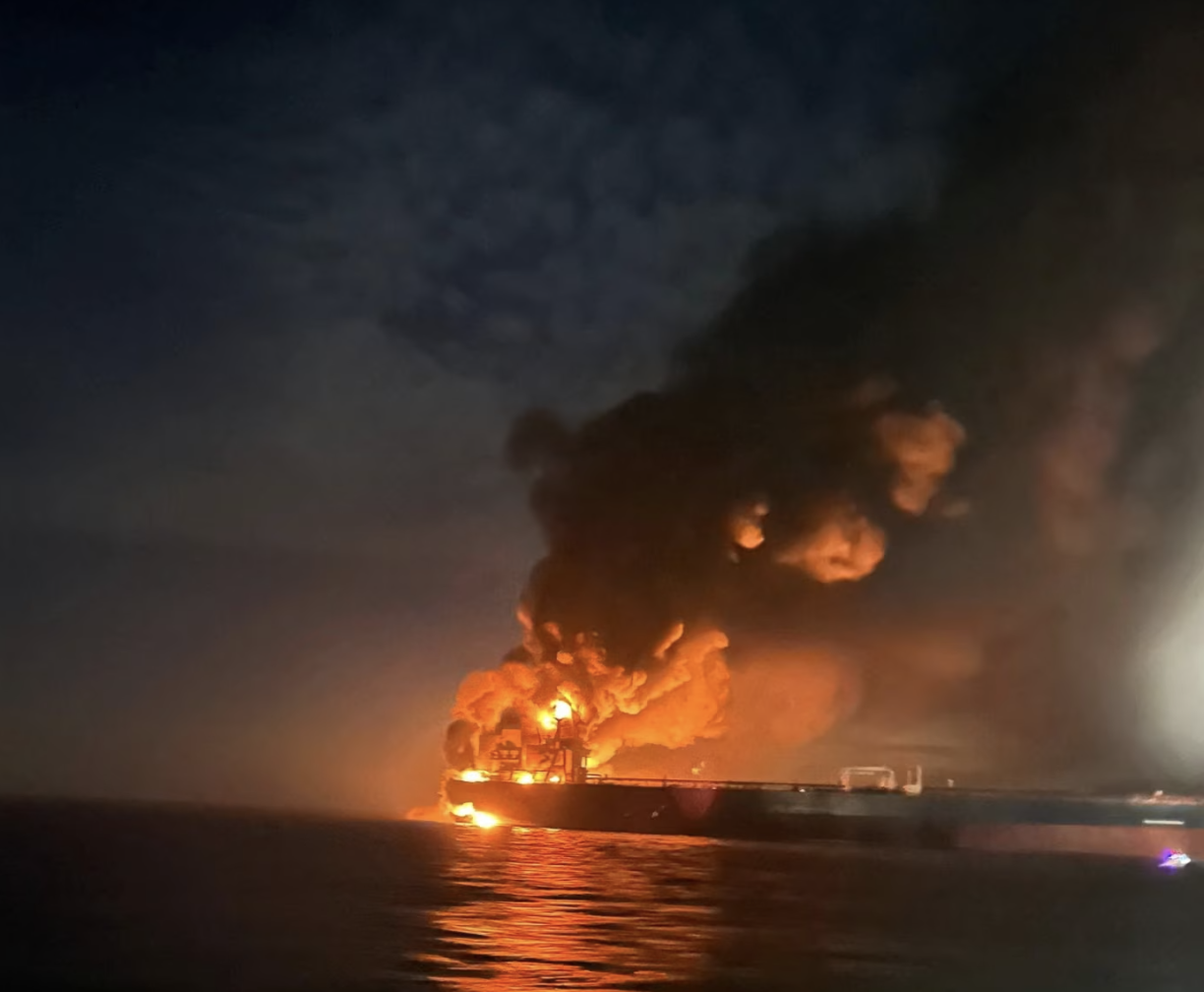 ▲土耳其政府发布的油轮爆炸现场画面