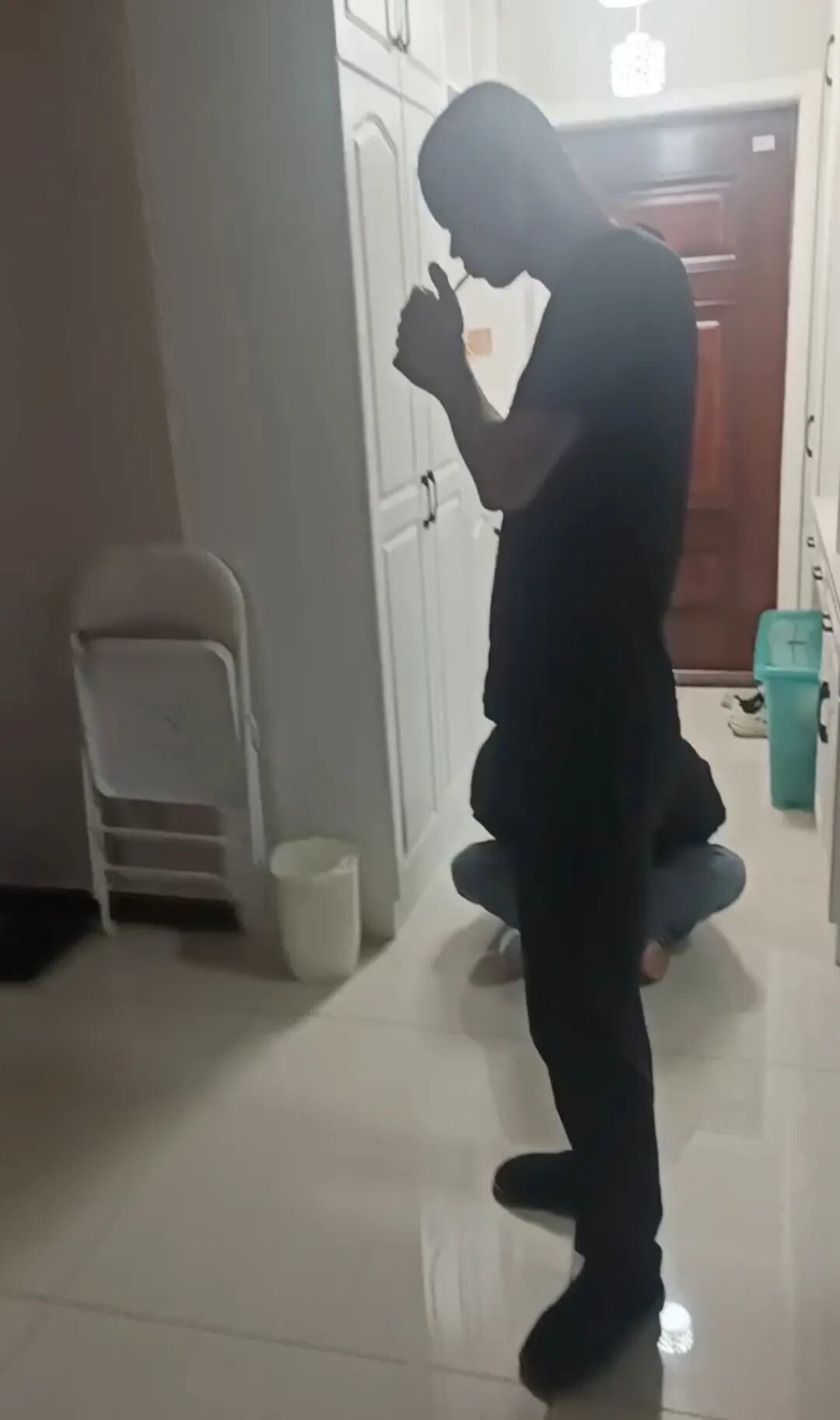 对峙时,董文卉家人拍下的师佳豪