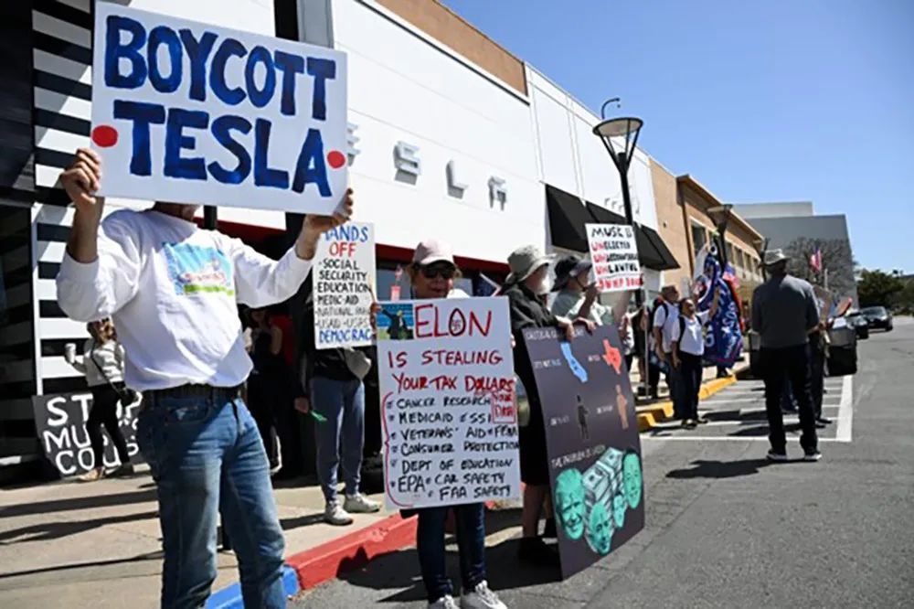 关税和抵制双重夹击,留给特斯拉自驾汽车的时间不多了