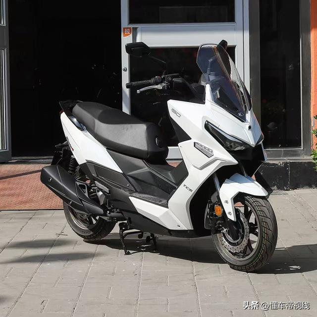2024款光阳Racing H150豪华版