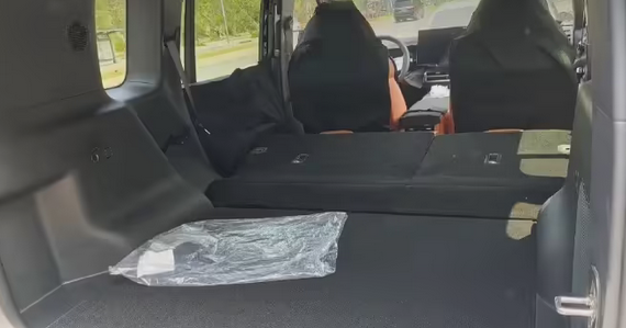 提供5座版本可选:比亚迪方程豹钛7内饰曝光