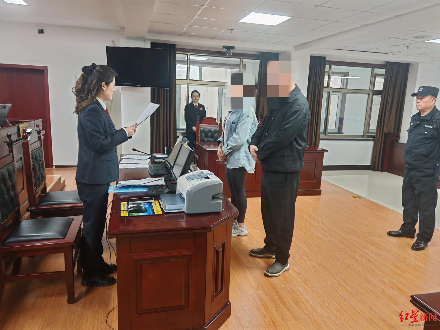 ▲吴女士和李某某被法院依法处以15日拘留