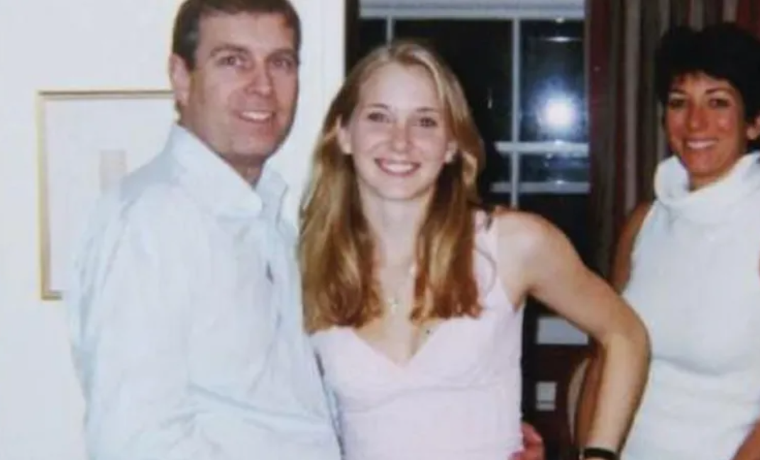 美国女子朱弗雷(中)与安德鲁。(BBC)