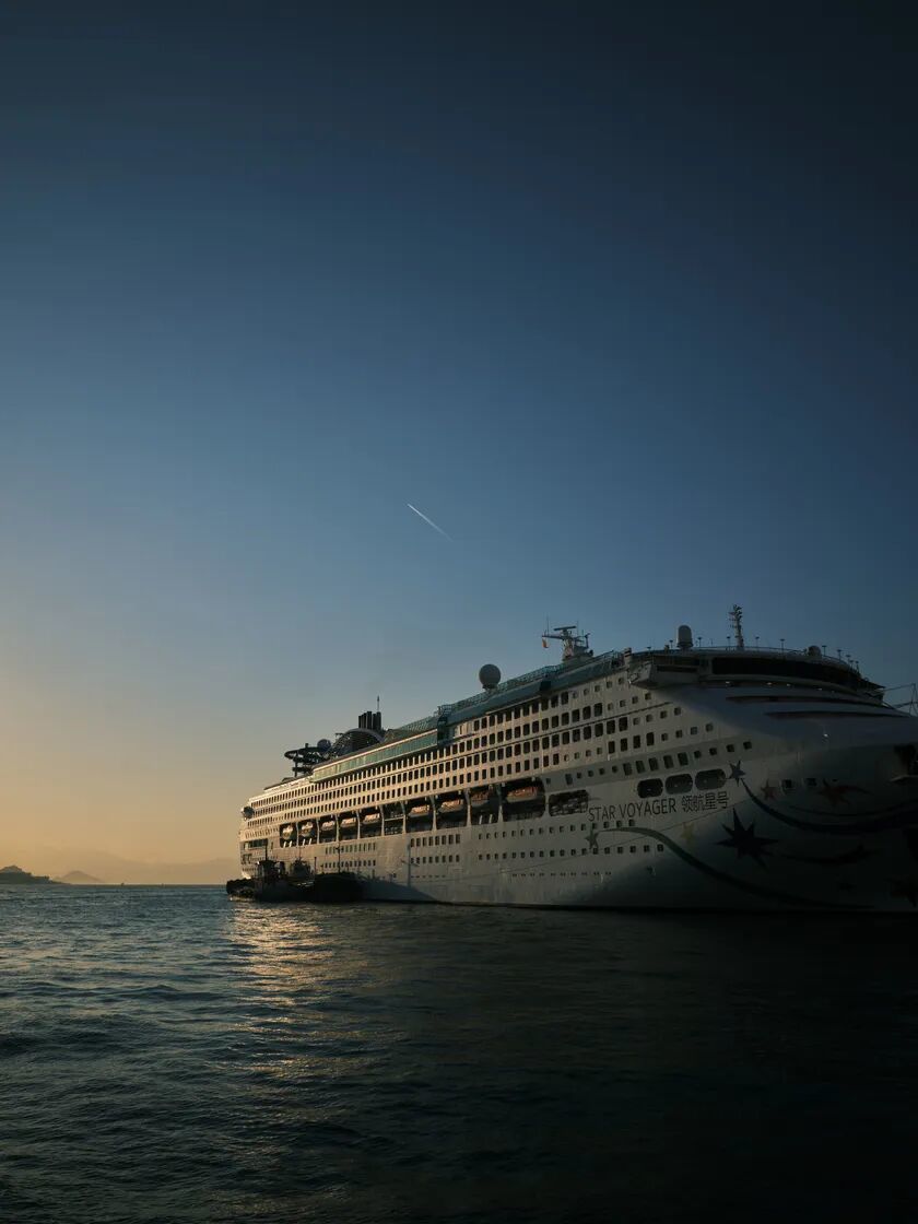 中画幅的街头革命:富士GFX100RF香港漫游