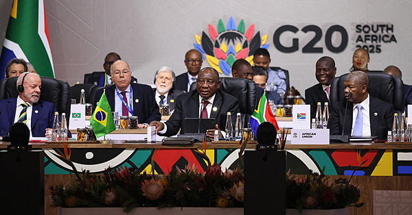 当地时间11月22日,南非约翰内斯堡,G20峰会开幕式举行。南非总统拉马福萨发表讲话。视觉中国