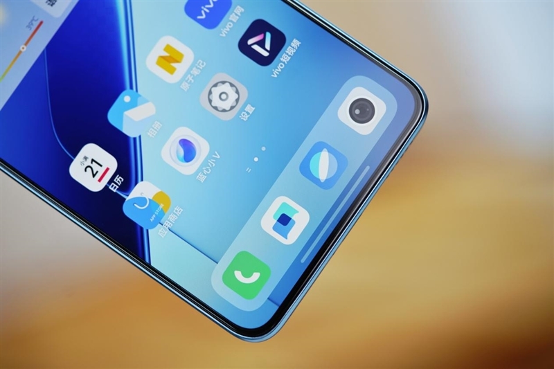 同档唯一骁龙8至尊版双芯!iQOO Neo10 Pro+评测:2K/144FPS爽玩吃鸡