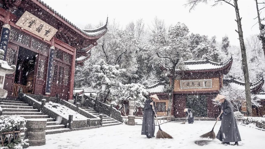 ▲出坡扫雪
