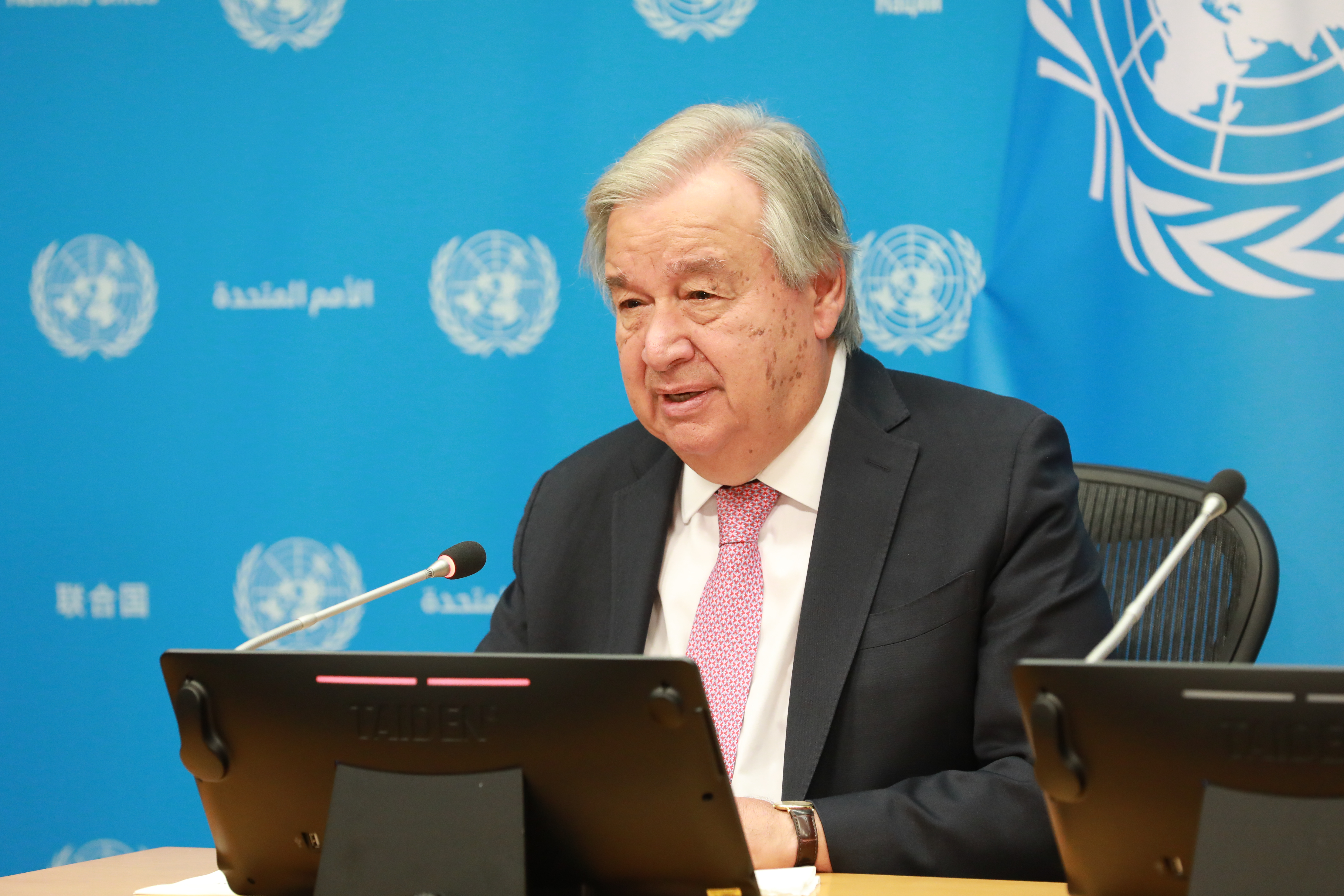 9月9日,聯(lián)合國(guó)秘書(shū)長(zhǎng)古特雷斯在美國(guó)紐約聯(lián)合國(guó)總部的記者招待會(huì)上譴責(zé)以色列襲擊卡塔爾。新華社記者 謝鍔 攝