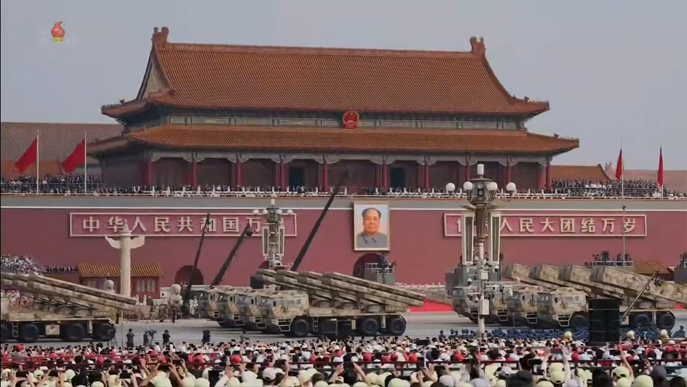 纪录片报道中国九三阅兵。