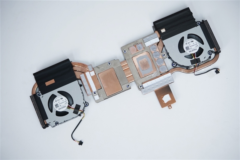 7999元的i9-13900HX + RTX 5070 Ti游戏本你会买吗!七彩虹隐星P16 Pro笔记本首发评测