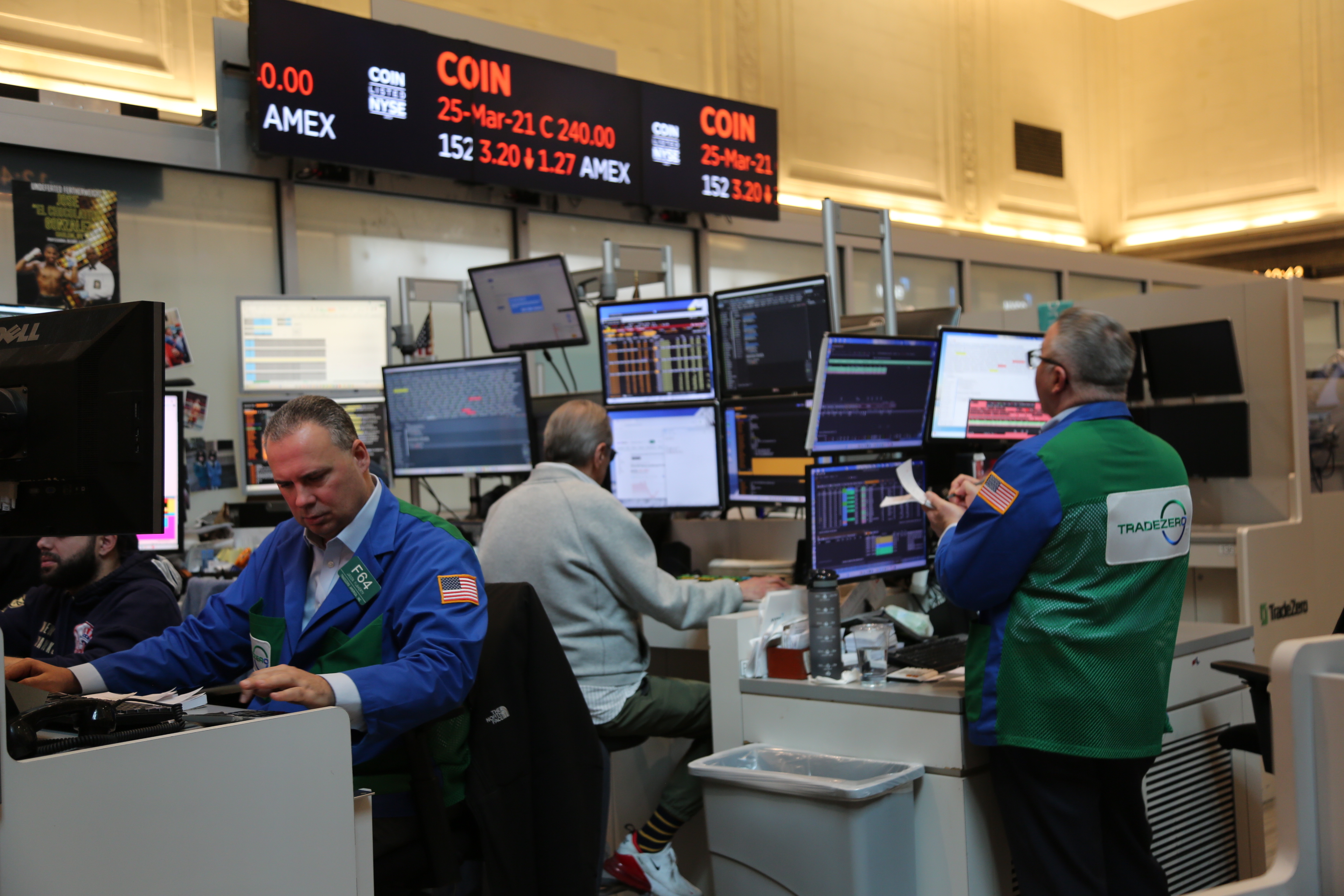 股市暴跌，美国科技七巨头损失惨重_凤凰网