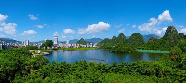 蟠龙天湖