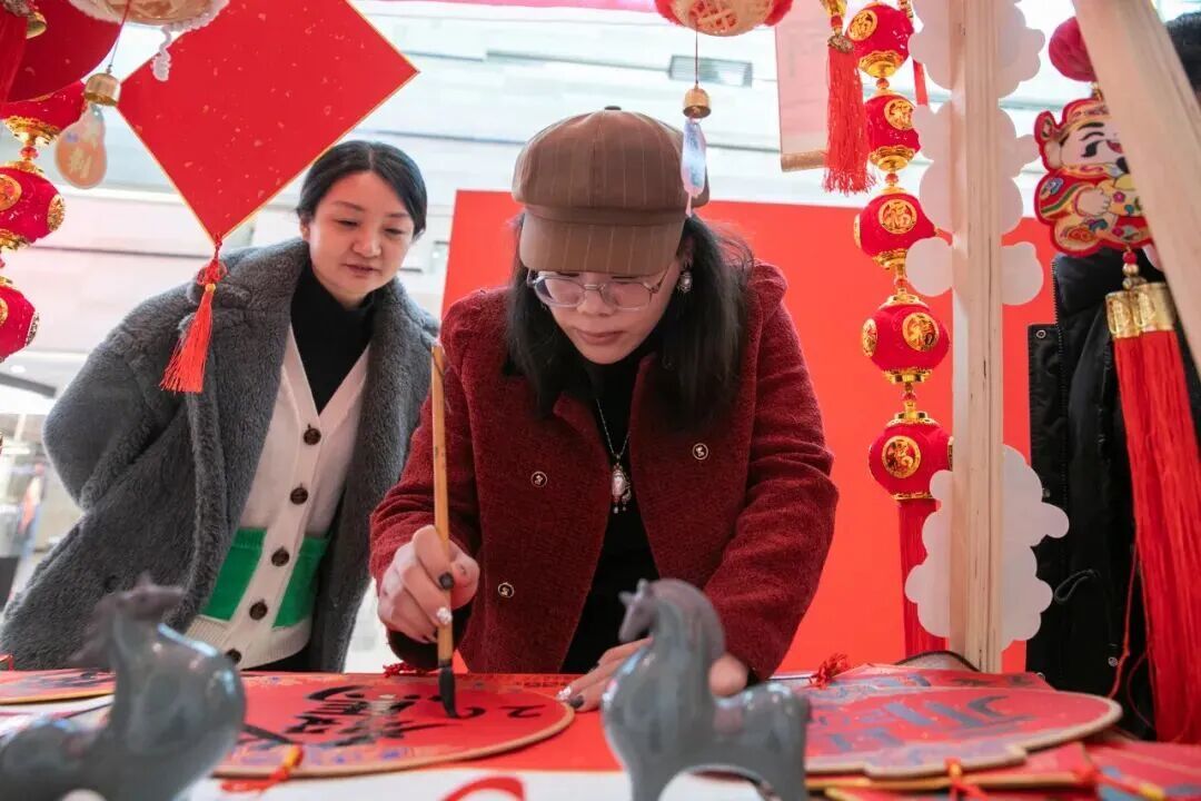 春风得意马蹄疾——2026年徐悲鸿艺术展”亮相北京金融街