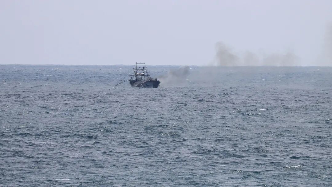 △发现失火渔船