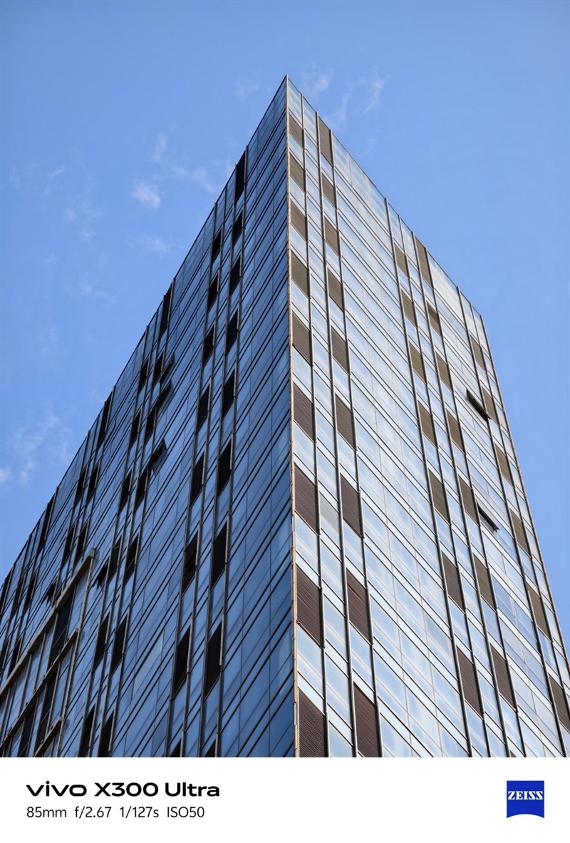 14-400mm终极全焦段!vivo X300 Ultra手机全面评测:依然是年度影像机皇