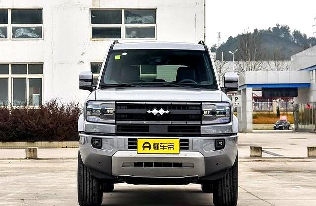 豹5长续航版开了七天，没加过油，也没找过充电站-有驾