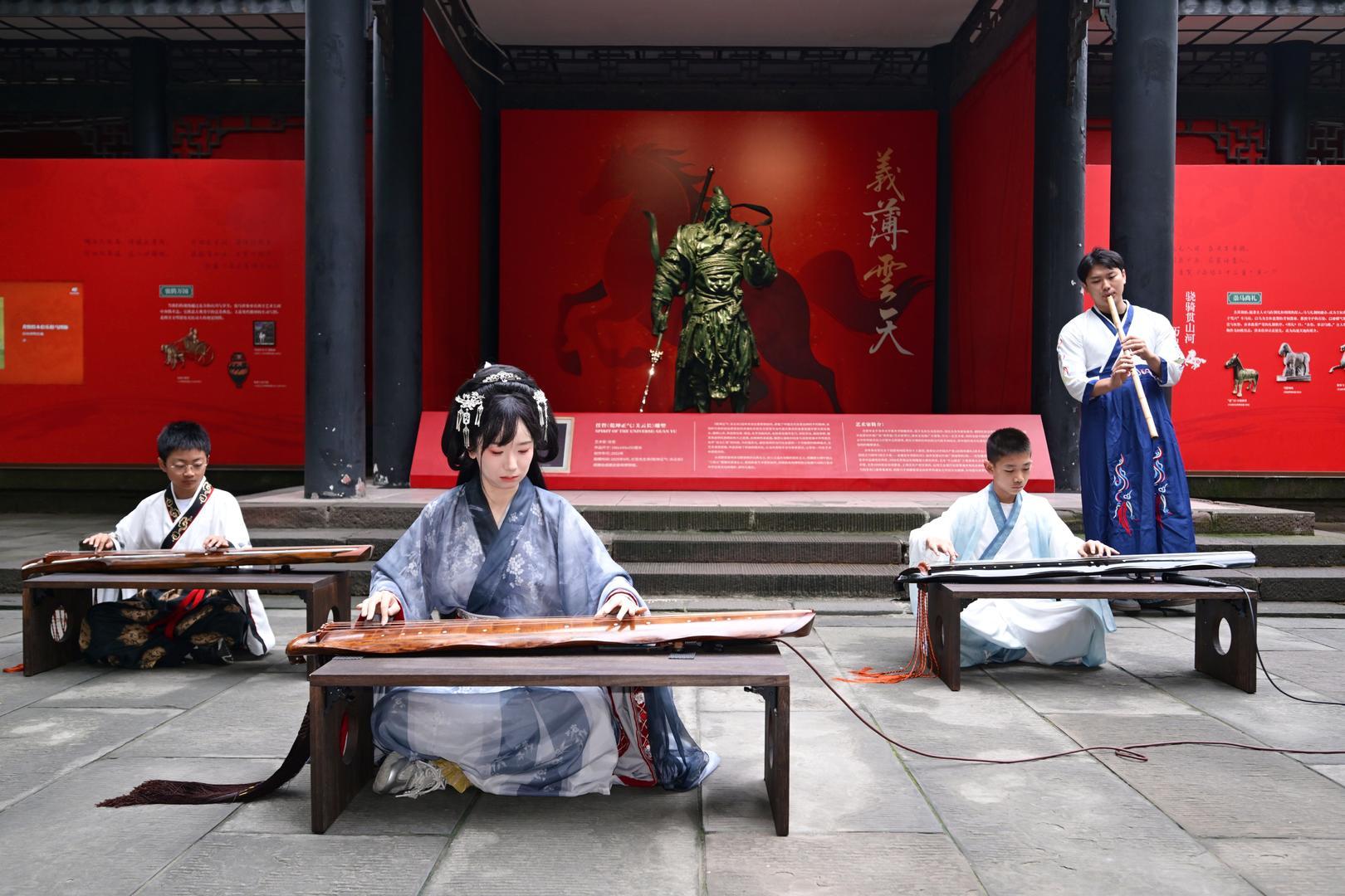 武侯祠博物馆中秋活动——古琴演出.jpg
