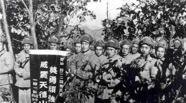 1951年，志愿军首次向美军发射喀秋莎火箭炮，李奇微当场愣住：苏联军队下场了？