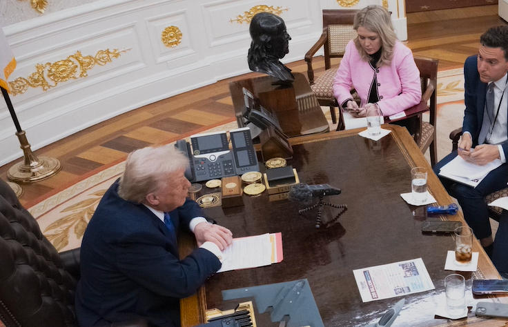 特朗普日前在白宫接受记者采访 视频截图