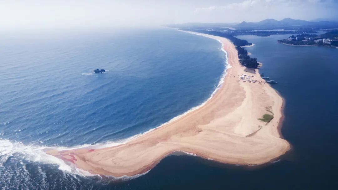 摄图网_501742701_海南琼海博鳌玉带滩航拍(企业商用).jpg