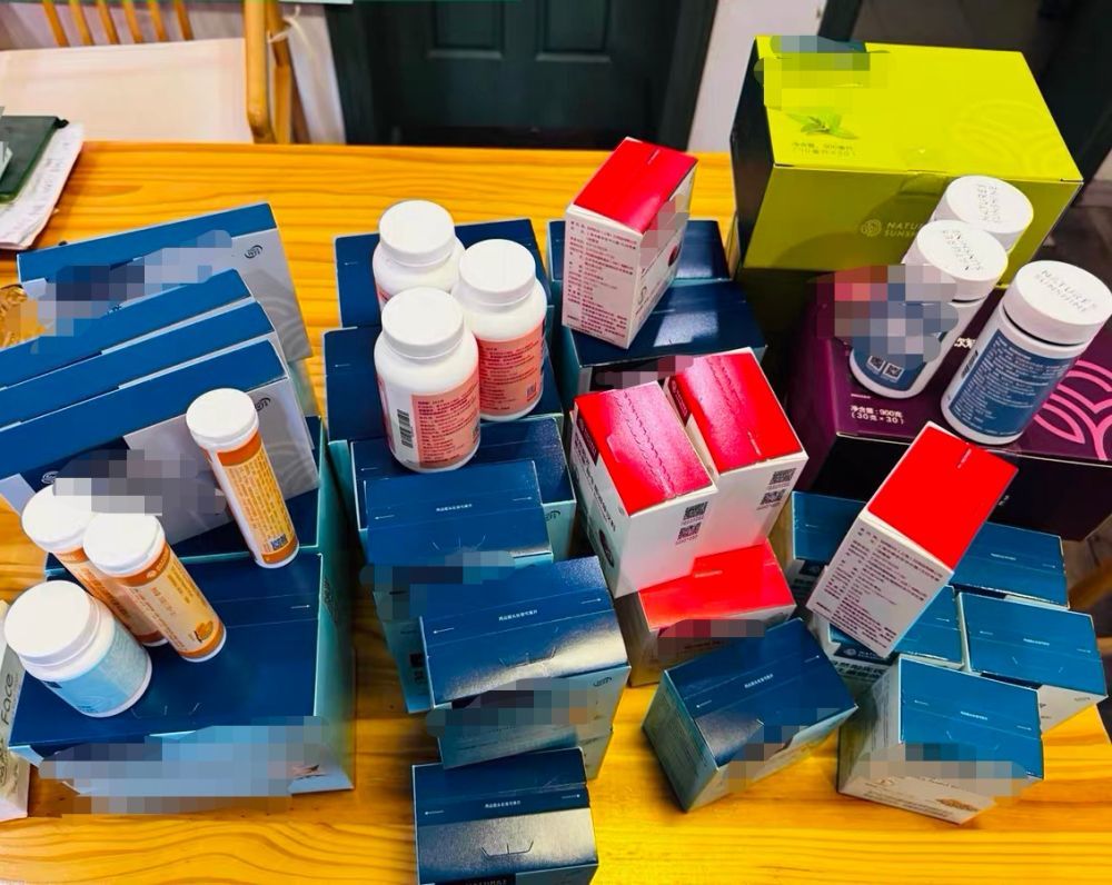 “健康主播”培训学员所购买的“保健品”。(受访者供图)