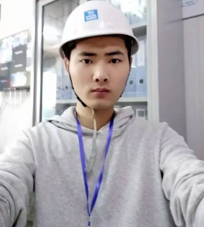 做项目工程师时的阿威