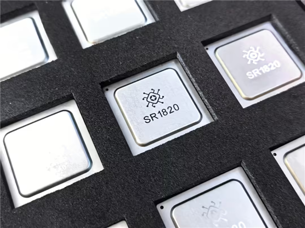 美国芯的替代者！井芯微国产交换+桥接芯片双发：600Gbps、100ns时延