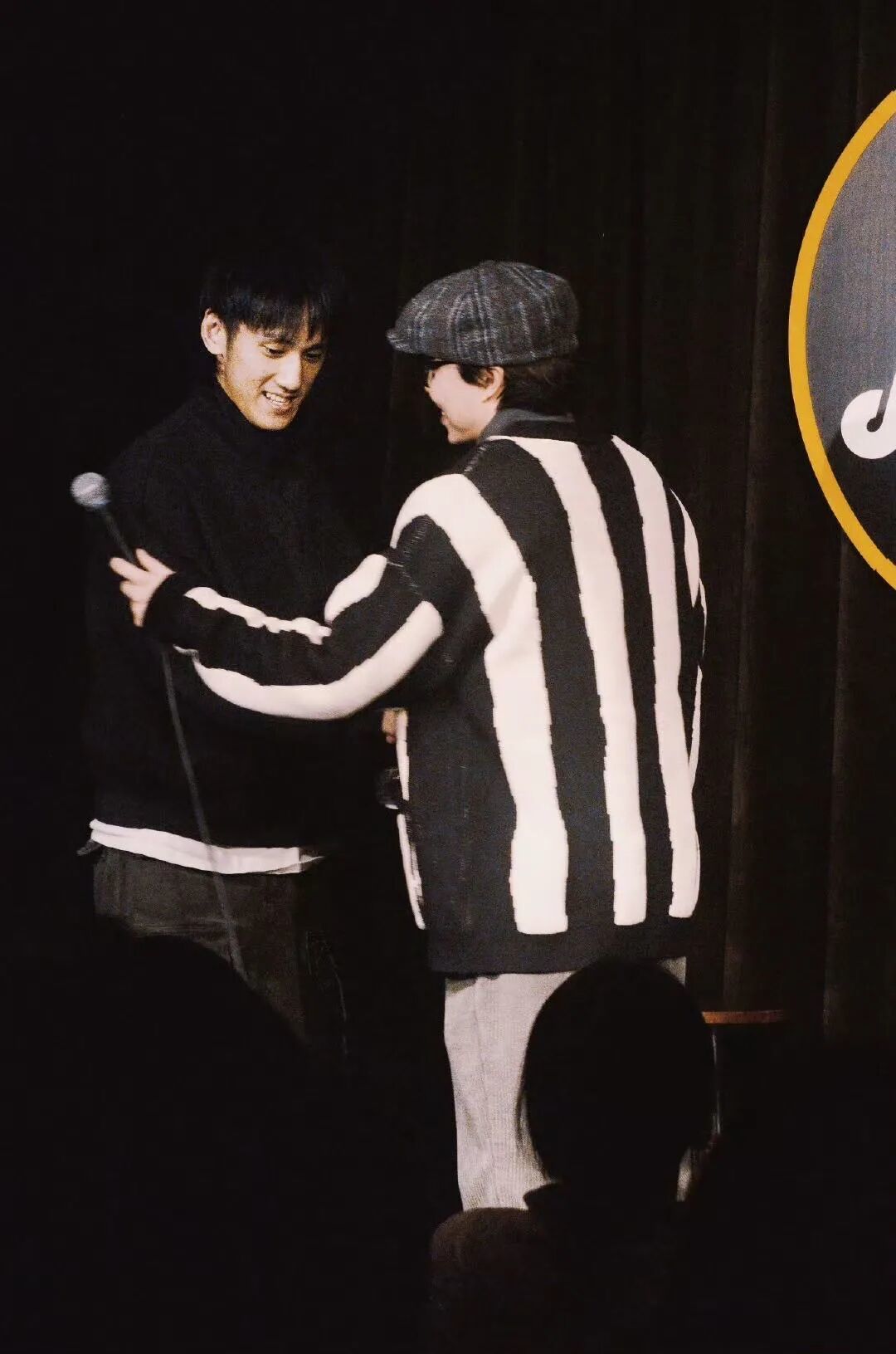 (图/微博@张骏coolhorse)