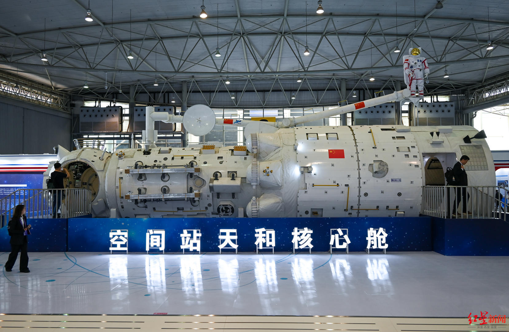 ▲空间站天和核心舱1:1模型