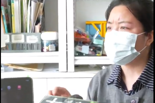 11岁男孩用学而思学习机打开喜马拉雅APP竟跳出黄色视频 妈妈崩溃落泪