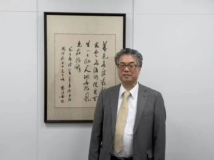 6c65725ebf69cf7490f6efb90b9fba90