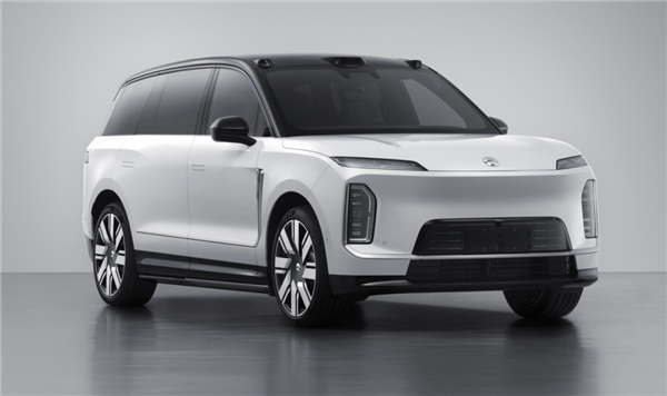 华为小米蔚来抢爆新年新车申报！都很豪华