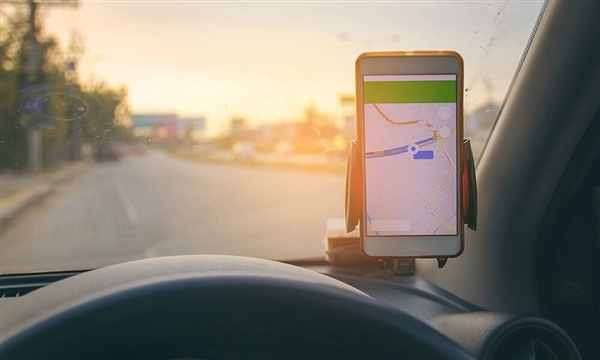 乘客坐网约车受伤索赔39万 这钱司机赔还是平台赔?法院判了