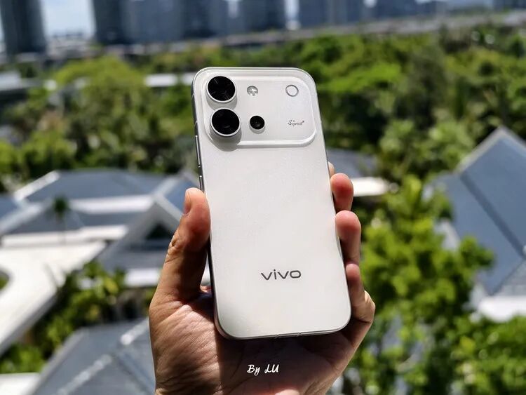 没有Pro的这一年,vivo S60把“Pro”缝进了标准版