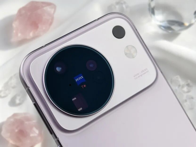 vivo X500深度体验：标准版的名，Pro之心
