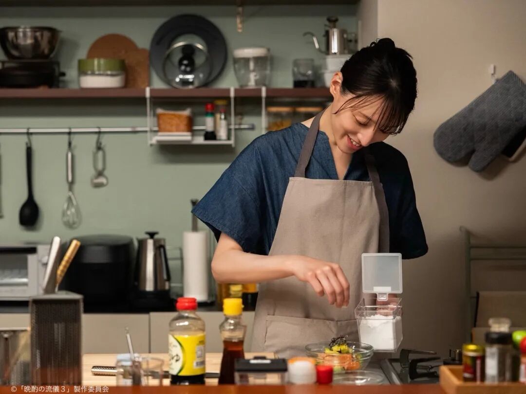 日本人早已用预制菜拯救厨房。(图/《晚酌的流派3》)
