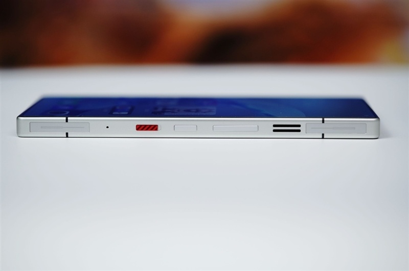 3A大作随身玩！手游端游通吃 红魔11S Pro+手机评测：硬核玩家的终极移动游戏平台