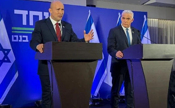 贝内特(左)和拉皮德正式宣布联手