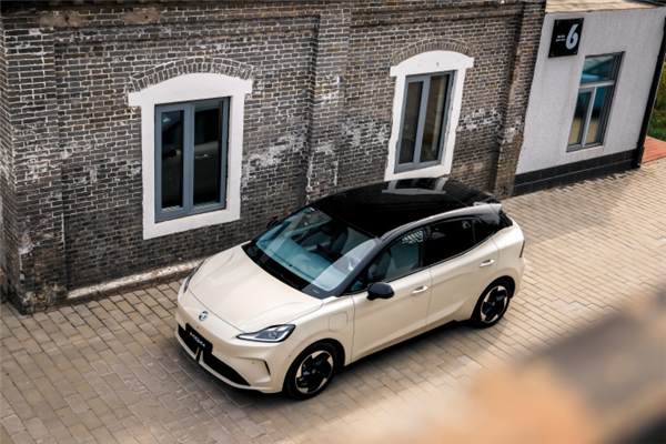 限时补贴价6.58万元起!2026款上汽MG4上市:同级唯一半固态电池