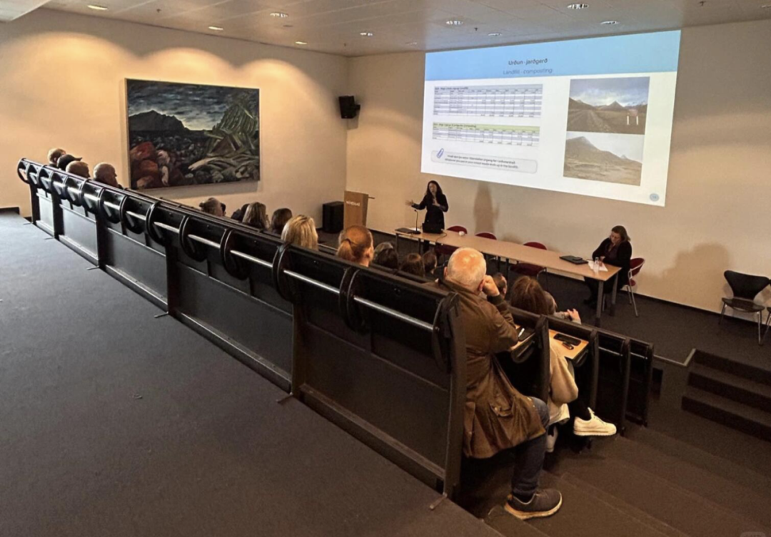 Megan用英语做工作分享/受访者提供