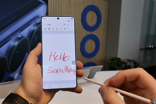 万元机皇越用越难受！三星Galaxy S26 Ultra让用户头晕恶心：直接劝退