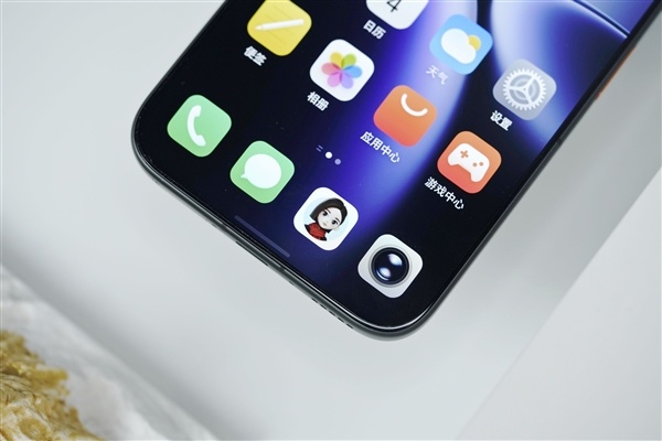 全球首款AI智能体手机！努比亚NaviX Ultra图赏