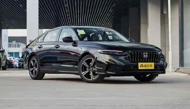 预算13万不看网红车，我提了英仕派，这才叫B级车底盘！-有驾