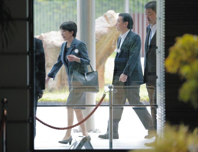9名法官、日籍院长，全收拾了，美国强拆国际法院，日本不敢吭声