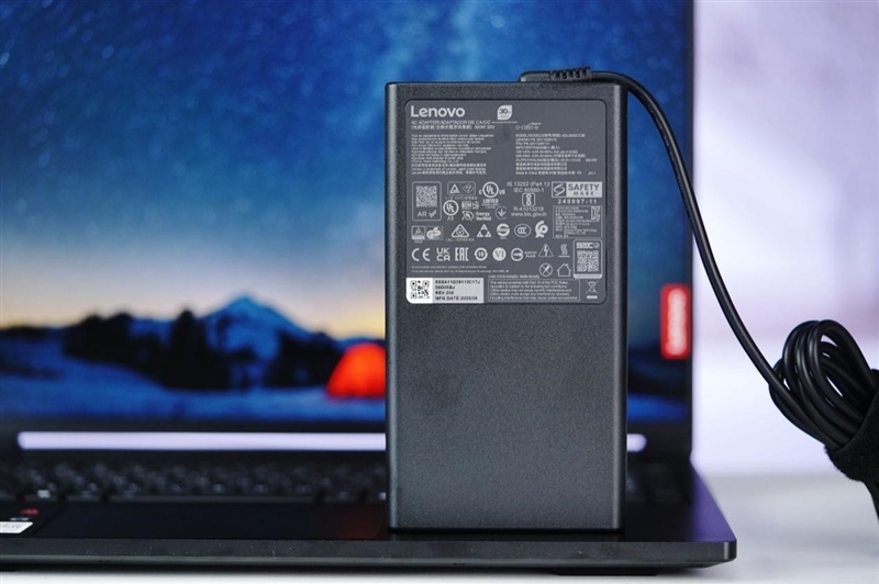 聚焦超级工程与科研生产力！Lenovo P16v 2026工作站评测：NVIDIA RTX PRO Blackwell加持 物理断网跑AI