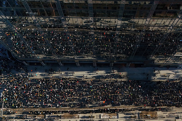 当地时间1月30日,数千名抗议者在明尼阿波利斯举行抗议活动。 路透社