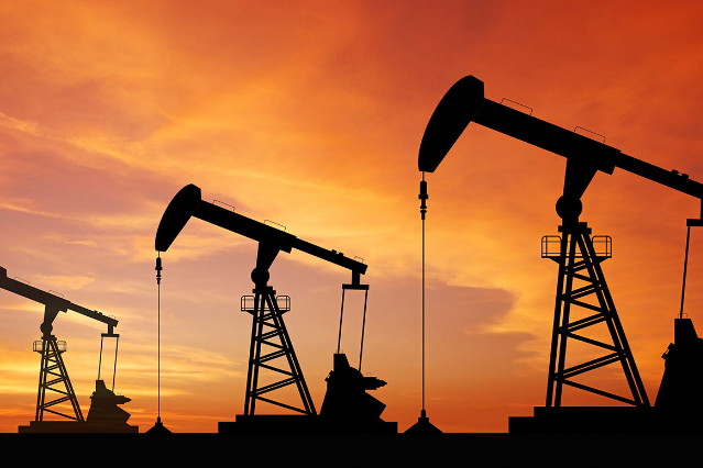 特朗普盟友警告:美国经济受不了对伊动武所致高油价